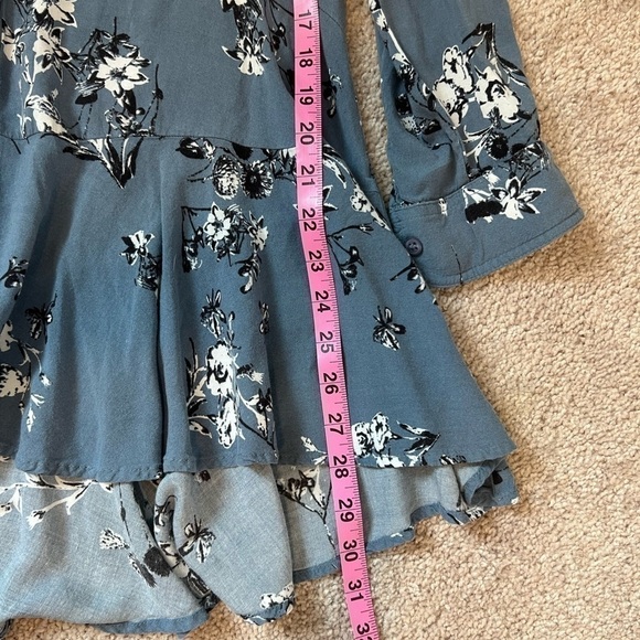 𝅺for the Republic Women’s Blue Floral Dress Size Medium - Picture 7 of 8